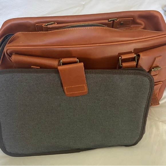 Men’s Leather Soft Brown Leather Laptop Bag with Multi-Pockets . - Picture 7 of 15